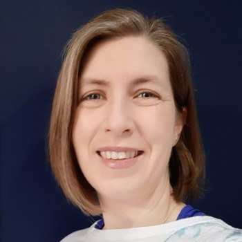 Dr Lyndsay Murray